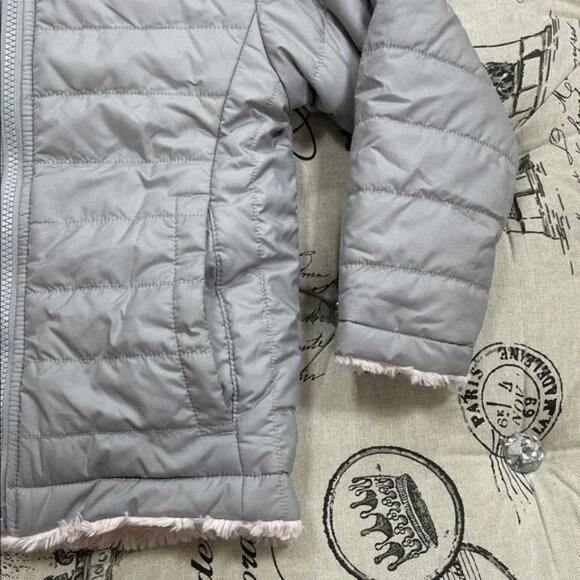 The North Face Girls Mossbud Swirl Reversible Jacket - Picture 4 of 13